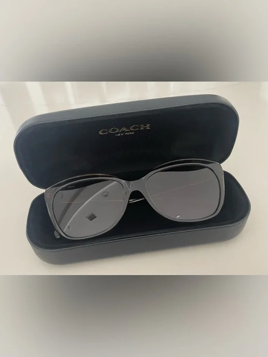 Coach HC8305 512083 Havana UV Polarized Sunglasses in Dark Tortoise with Case - Picture 5 of 14
